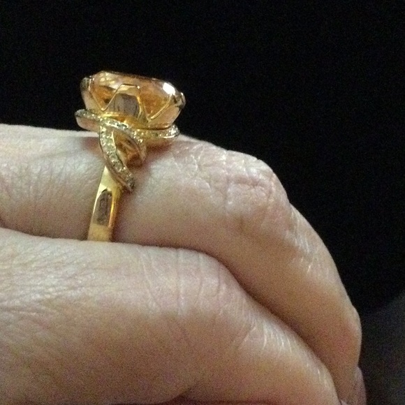 ❤️PRETTY❤️CITRINE & YELLOW GOLD RING - Picture 4 of 9